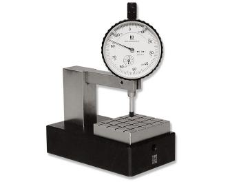 Dial indicator holder stand suitable for measuring small thicknesses